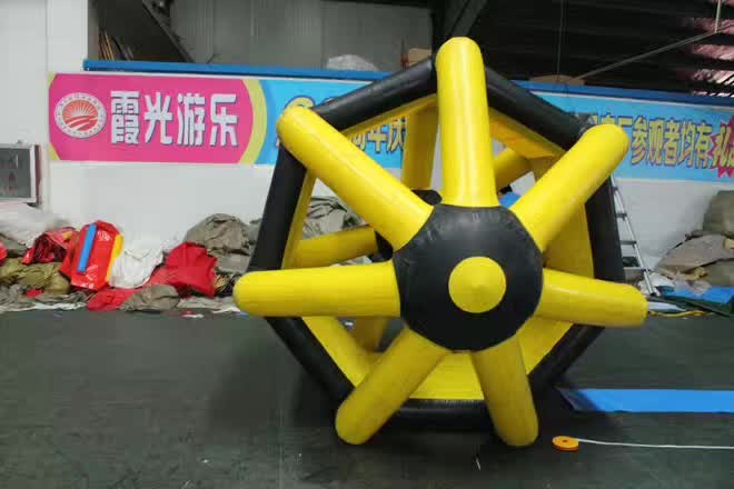 承德充气水上滚筒球